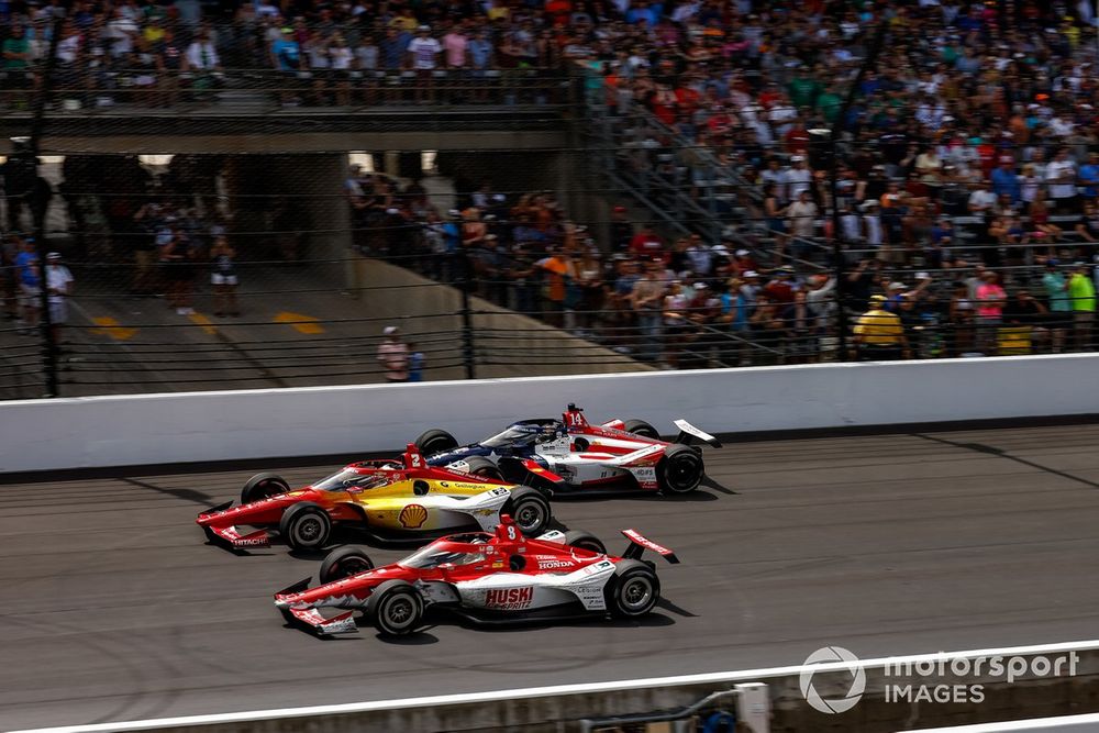 Newgarden'ın ilk Indy 500 galibiyeti, efsanevi yarışa 12. startında geldi